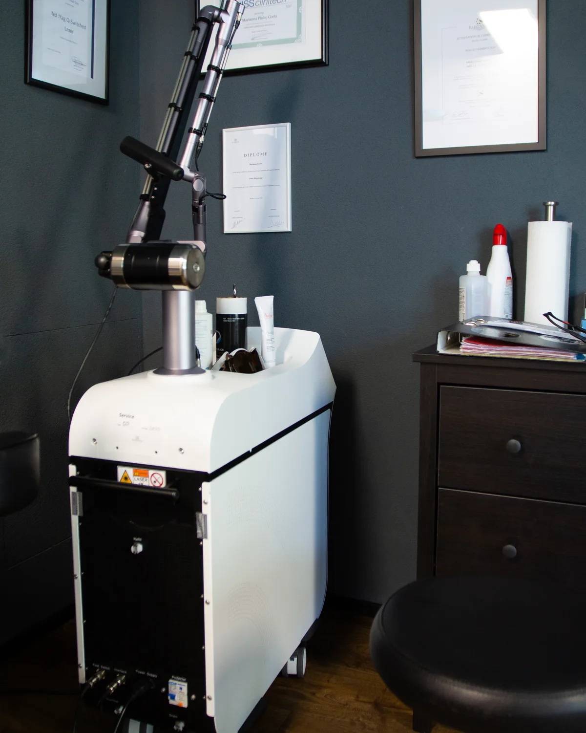 Laser de détatouage Nd:YAG Q-Switched et certifications au salon Freak Chic